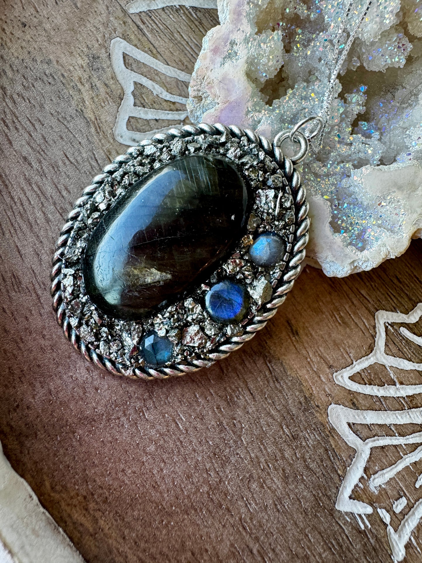 Phases Labradorite Necklace