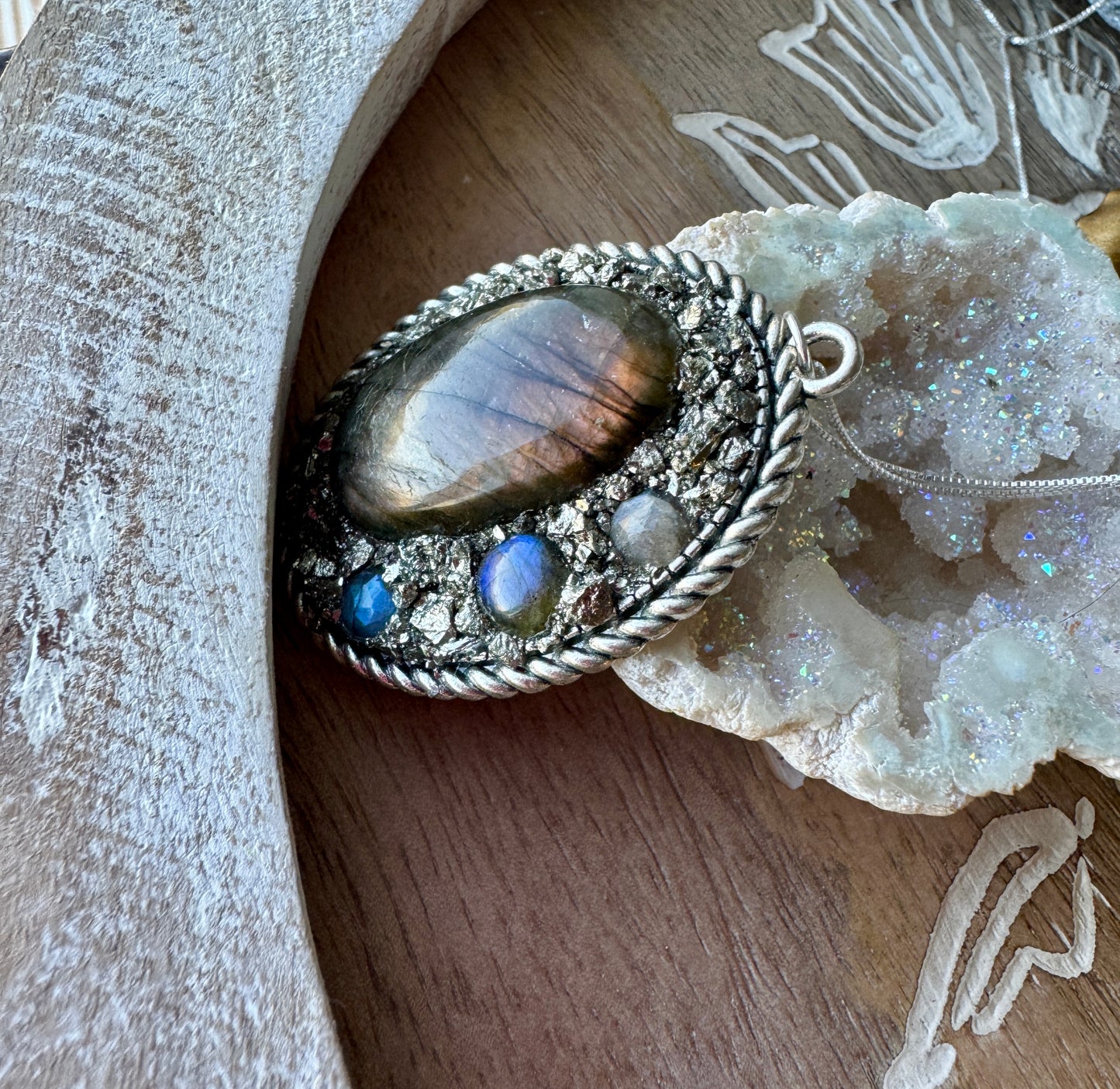 Phases Labradorite Necklace